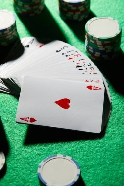 Studio live dealer blackjack pointblank dengan tampilan multi-kamera